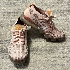 Nike Air Vapor Max Flyknit 3 Sunset Tint Sneakers Women's Size 9.5